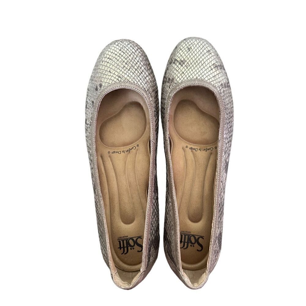 Sofft NEW Moretto Taupe Goldtone Flats Shoes Size 9 1/2